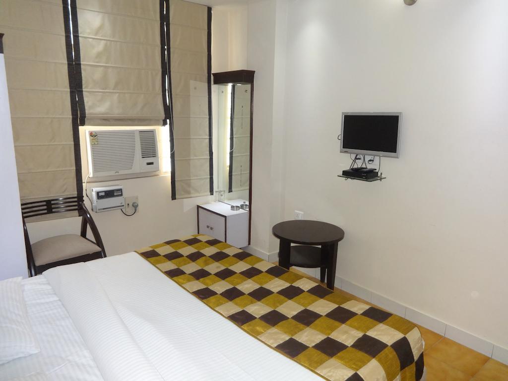 Hotel Grace New Delhi Buitenkant foto
