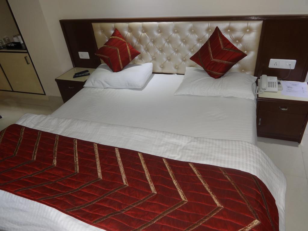 Hotel Grace New Delhi Kamer foto